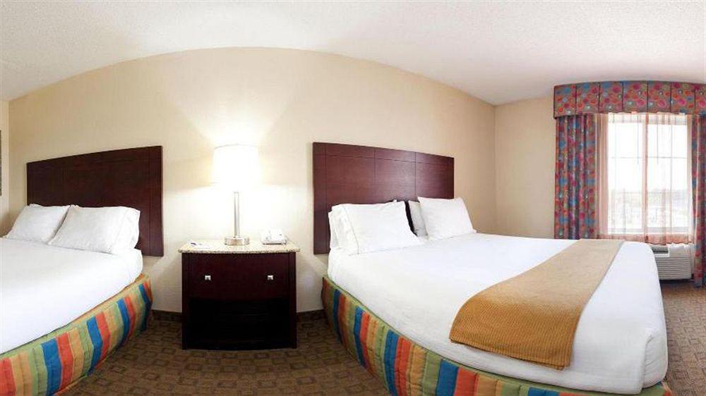 Holiday Inn Express Hotel And Suites Petersburg - Fort Lee, An Ihg Hotel Kültér fotó